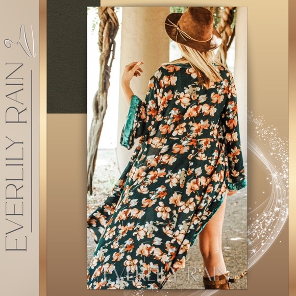 LAST ONE! Gorgeous Velvet Trim Kimono Duster - Picture 6 of 16